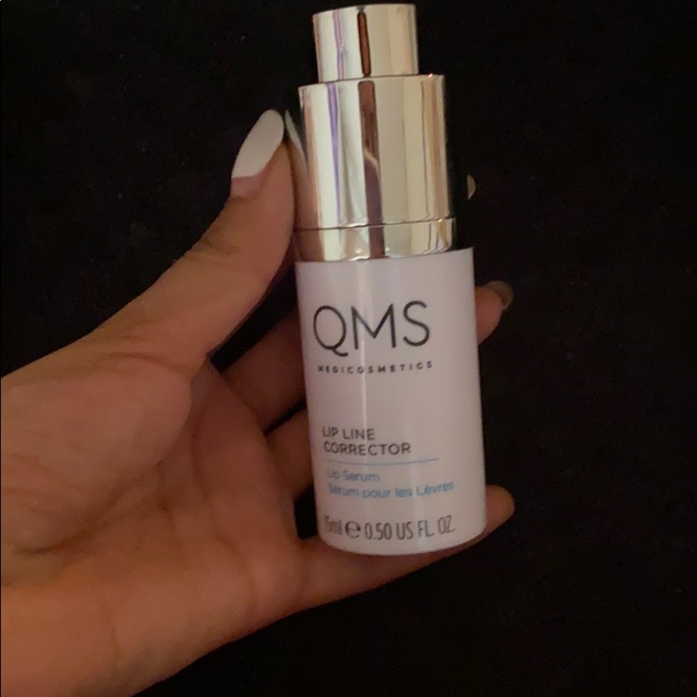 QMS COSMETICS LIP LINE CORRECTOR - Picture 3 of 4